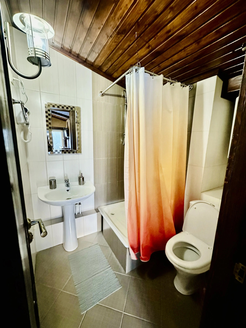 Квартира на Аланской, 25 "Пентхаус"