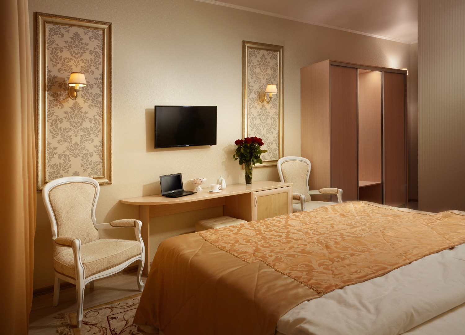 Отель Городской Клевер