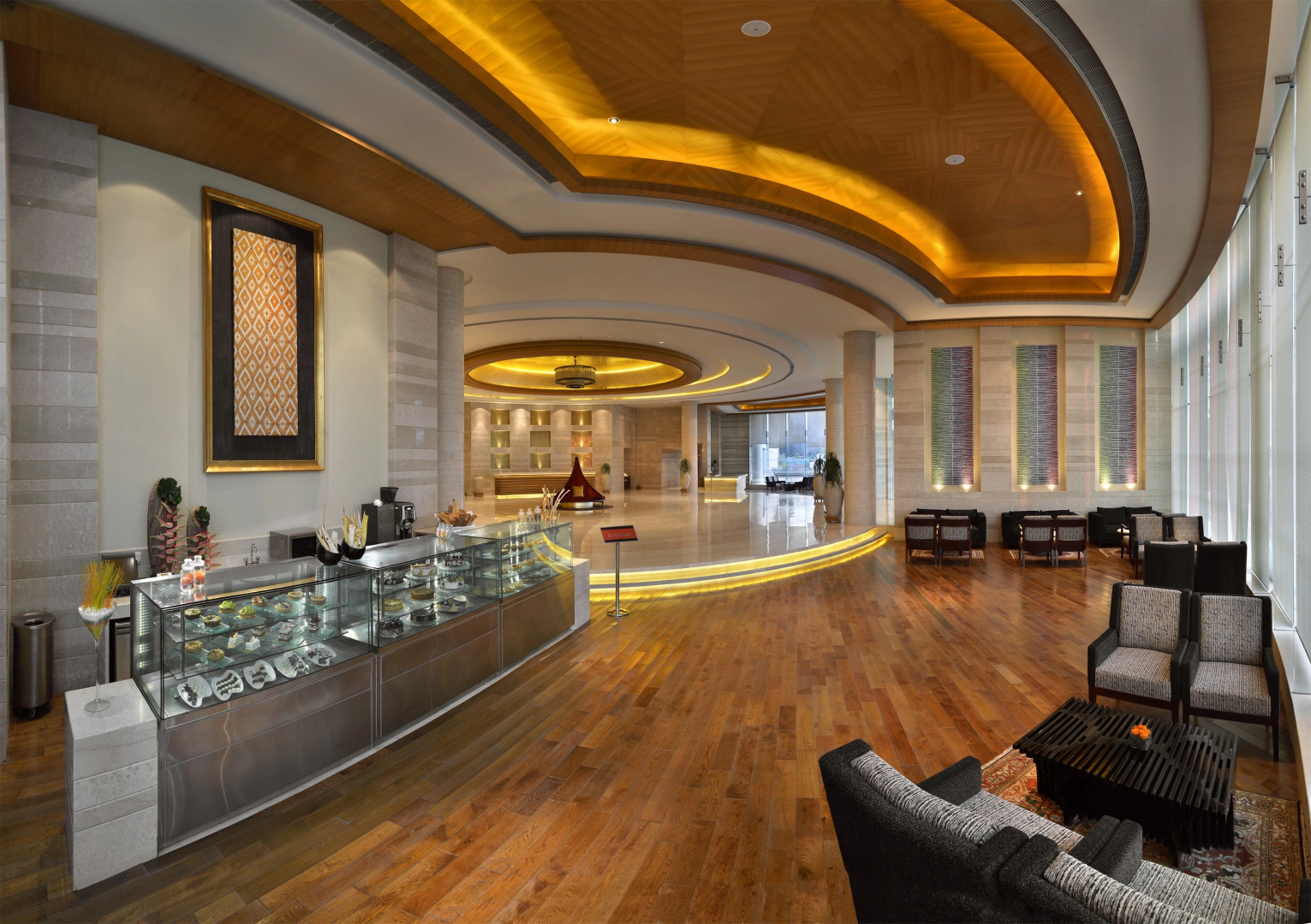 Отель The Lalit Chandigarh