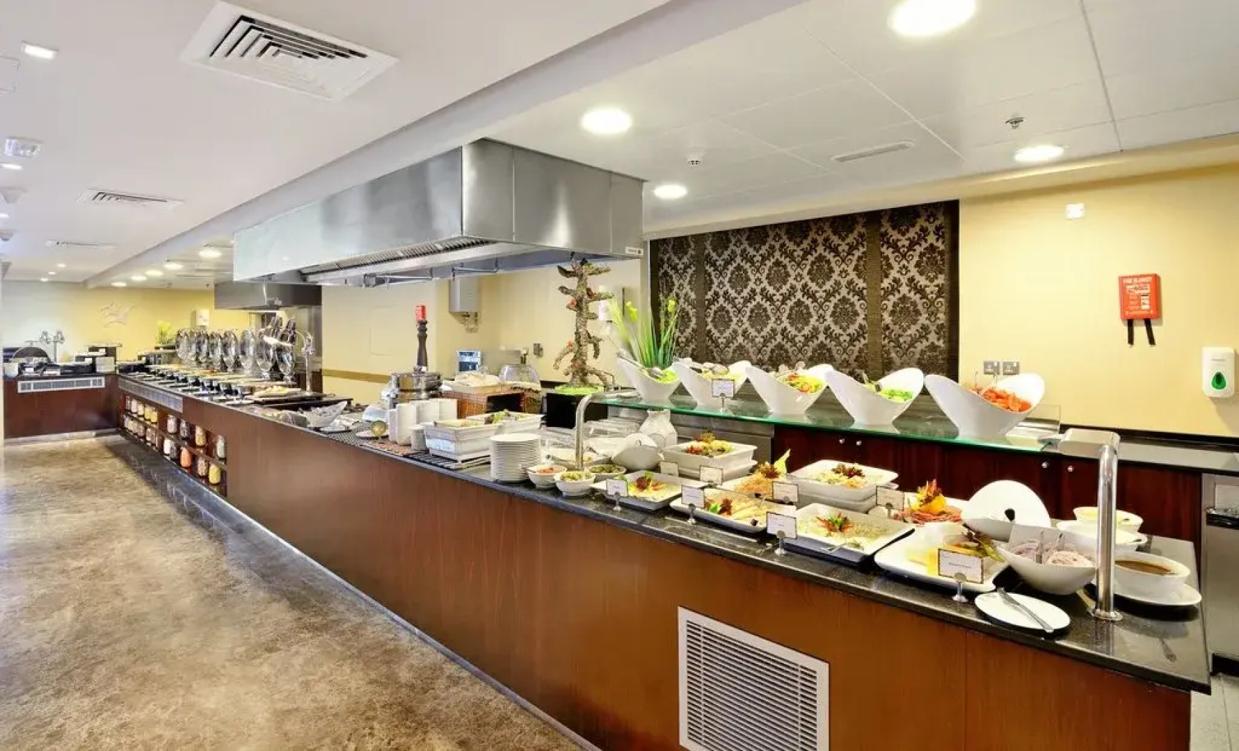 Отель Copthorne Sharjah