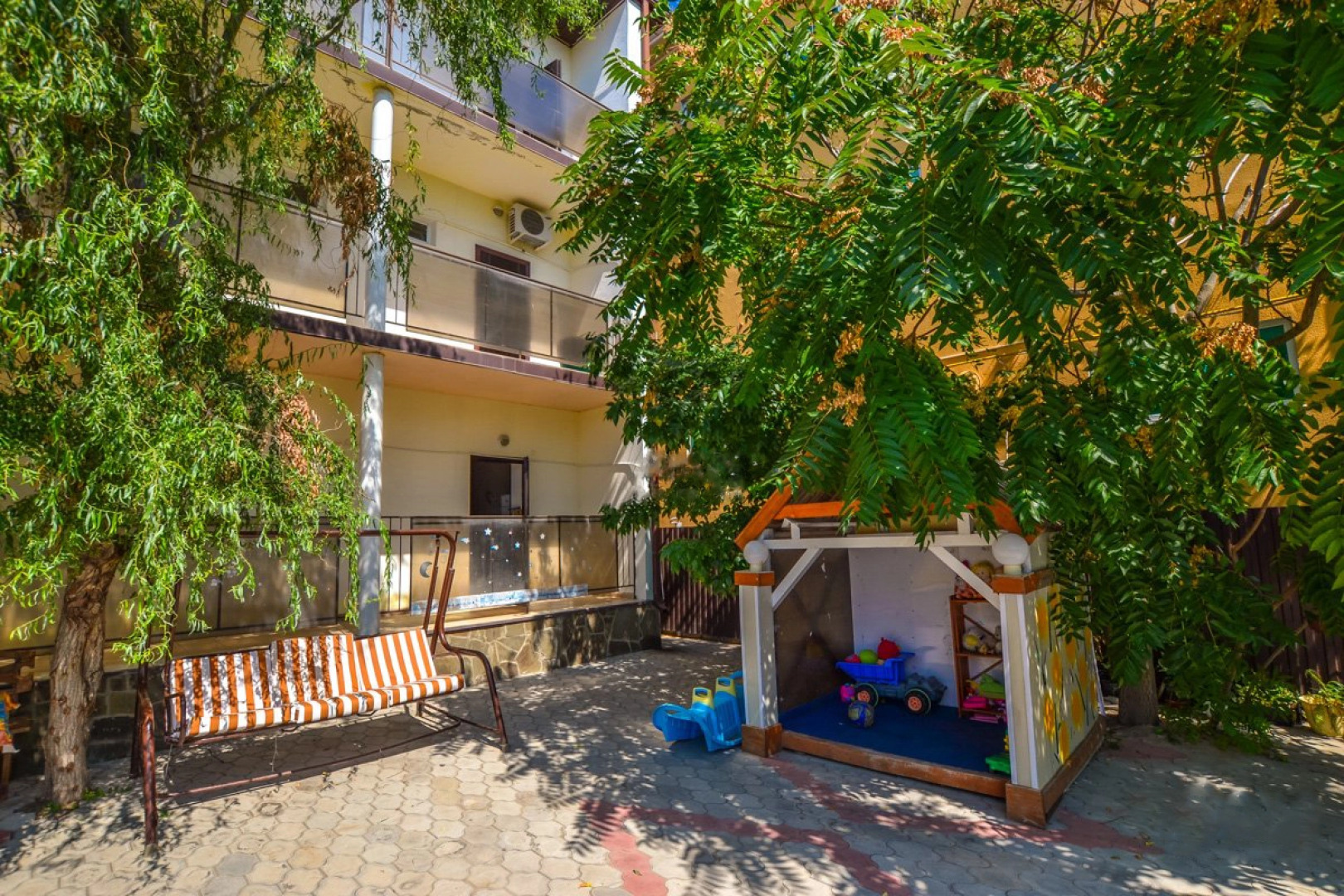 Гостевой дом Радуга