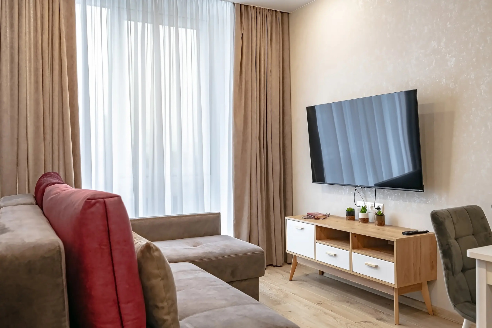 Апартаменты TopHouse на Брянской 18 однокомнатные