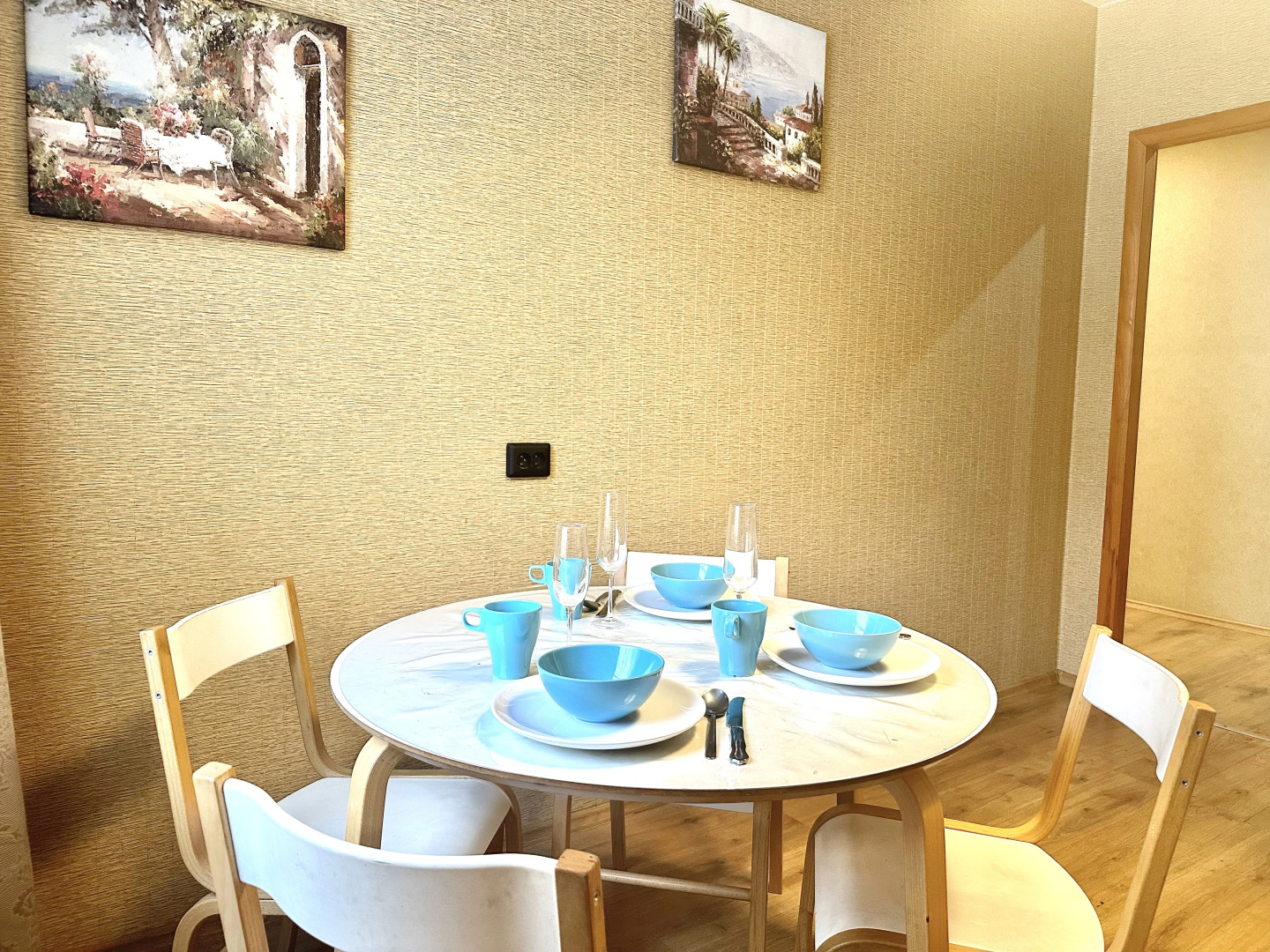 Апартаменты Двухкомнатные  Рядом с Тц Фантастика