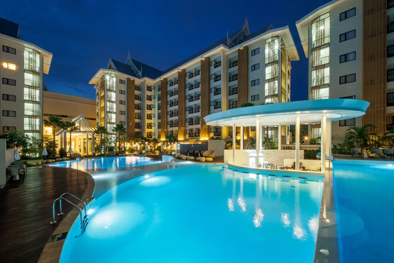 Отель Wyndham Jomtien Pattaya