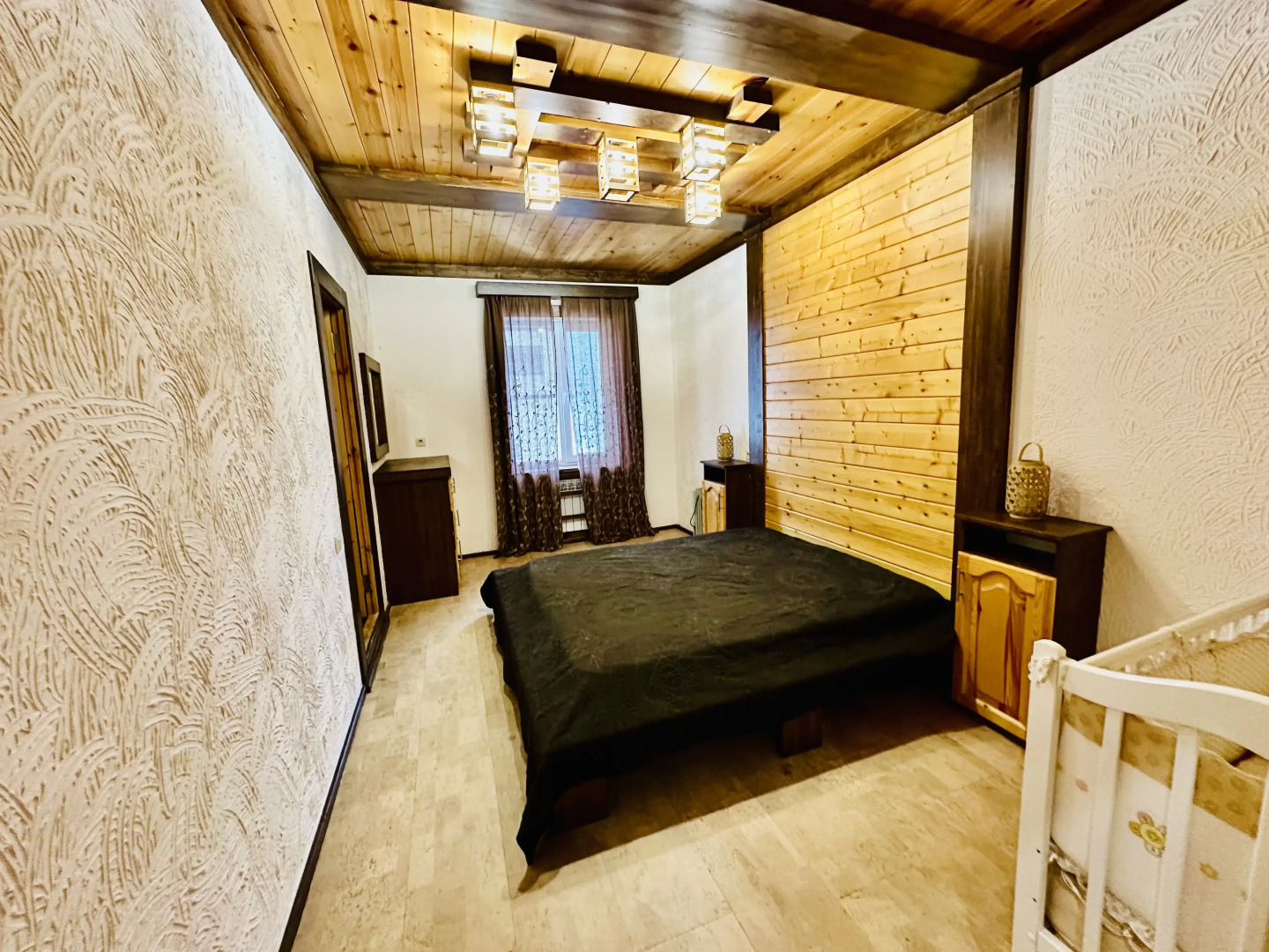 Квартира на Аланской, 25 "Трехкомнатные"