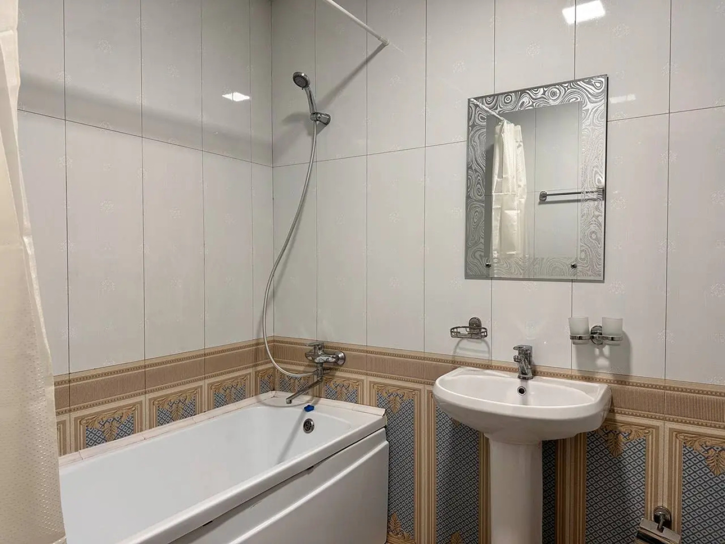 Квартира Просторная с Закрытым Двором и Кондиционером