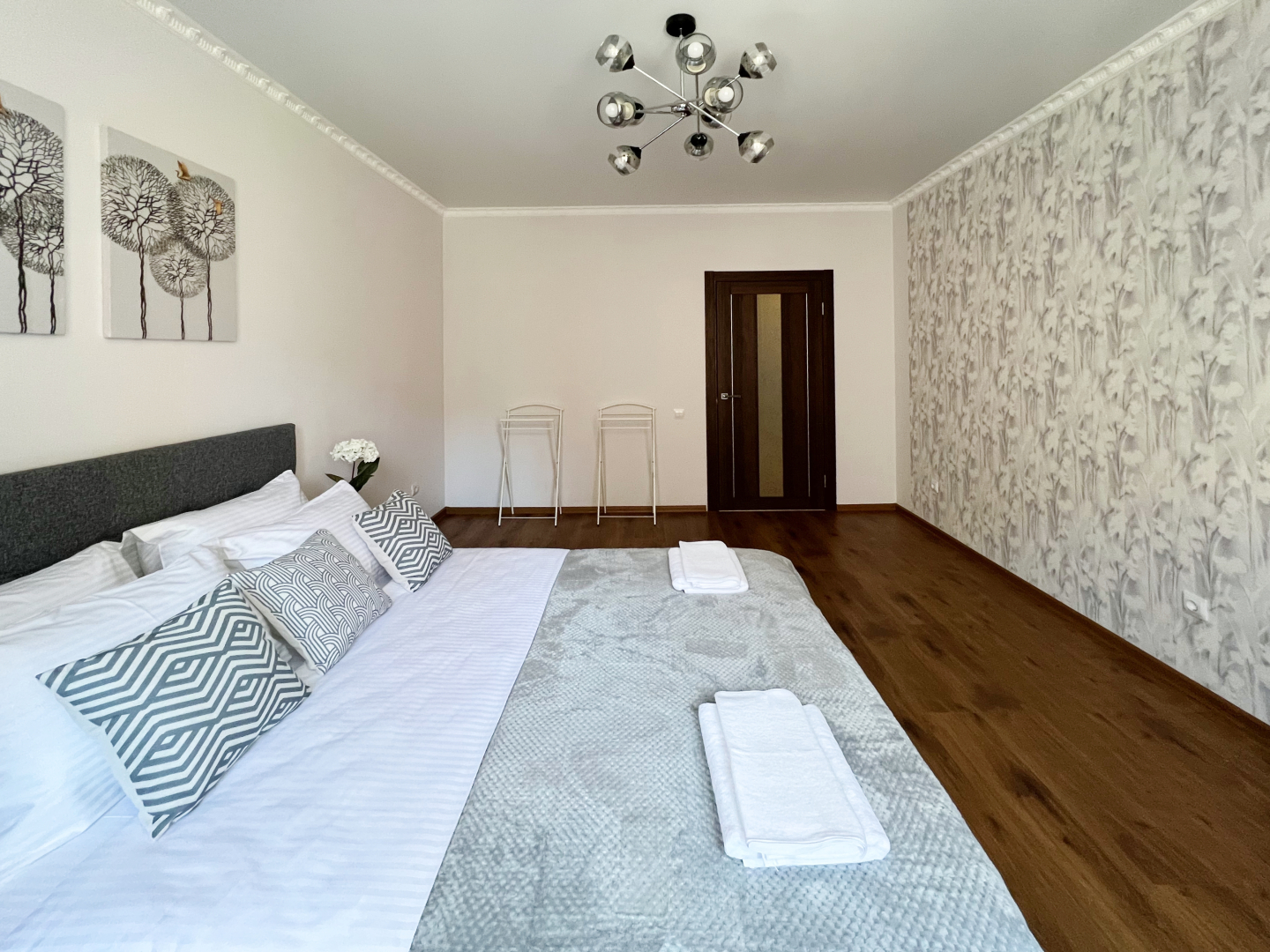 Апартаменты двухкомнатные Рио Апарт Парк Галицкого