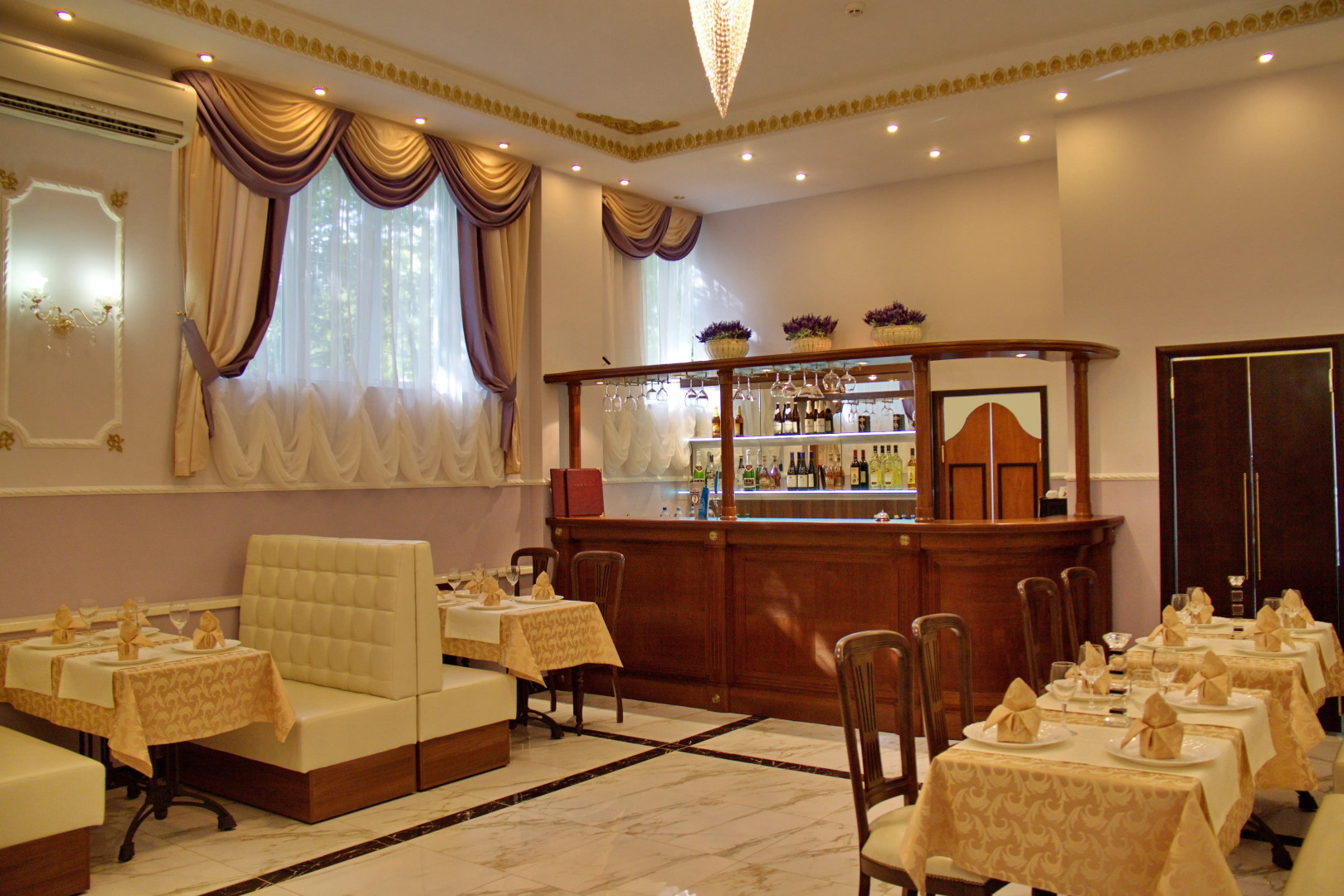 Отель Электрон