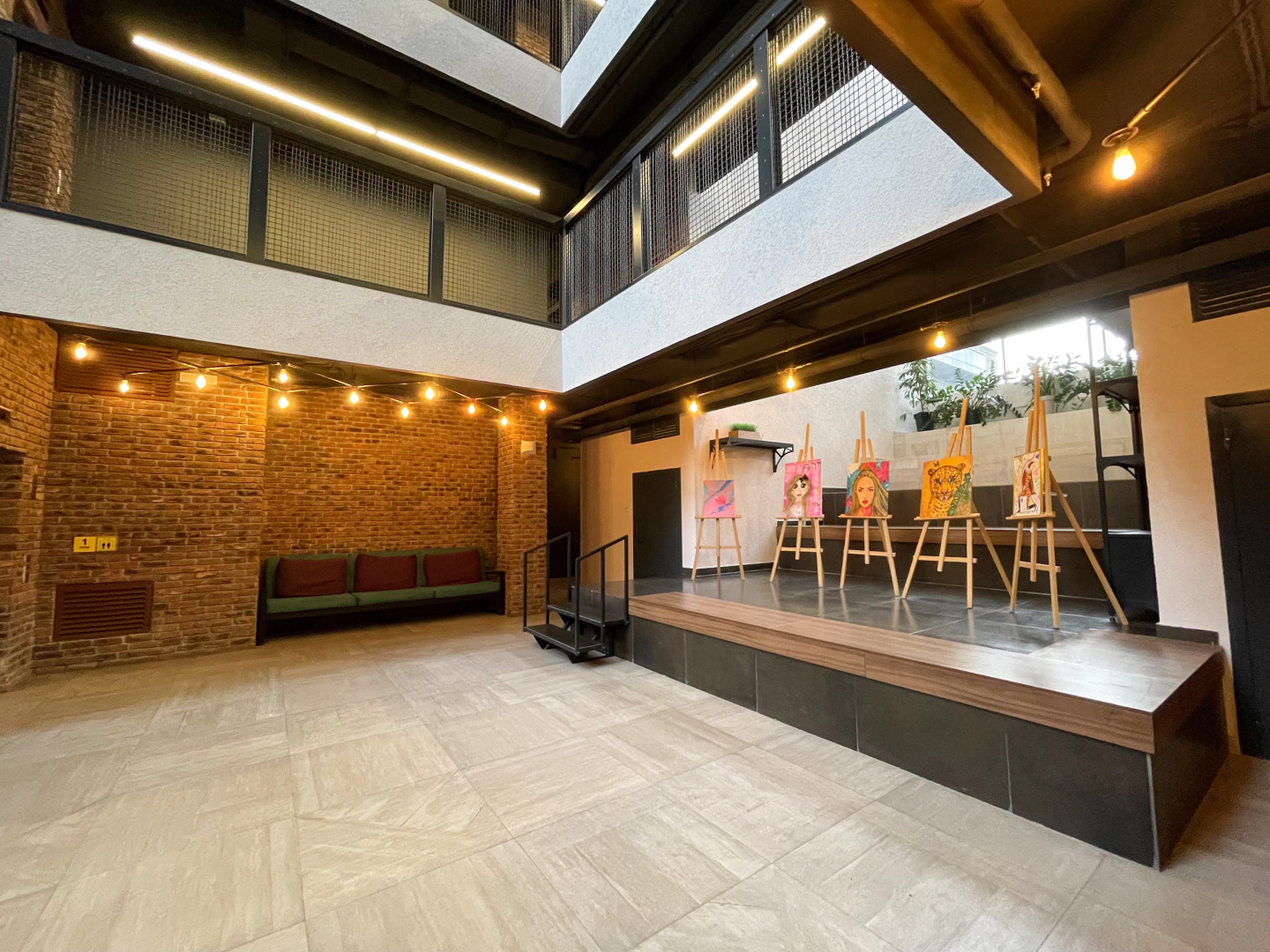 Апартаменты Бизнес-класса на улице Сакко, 24