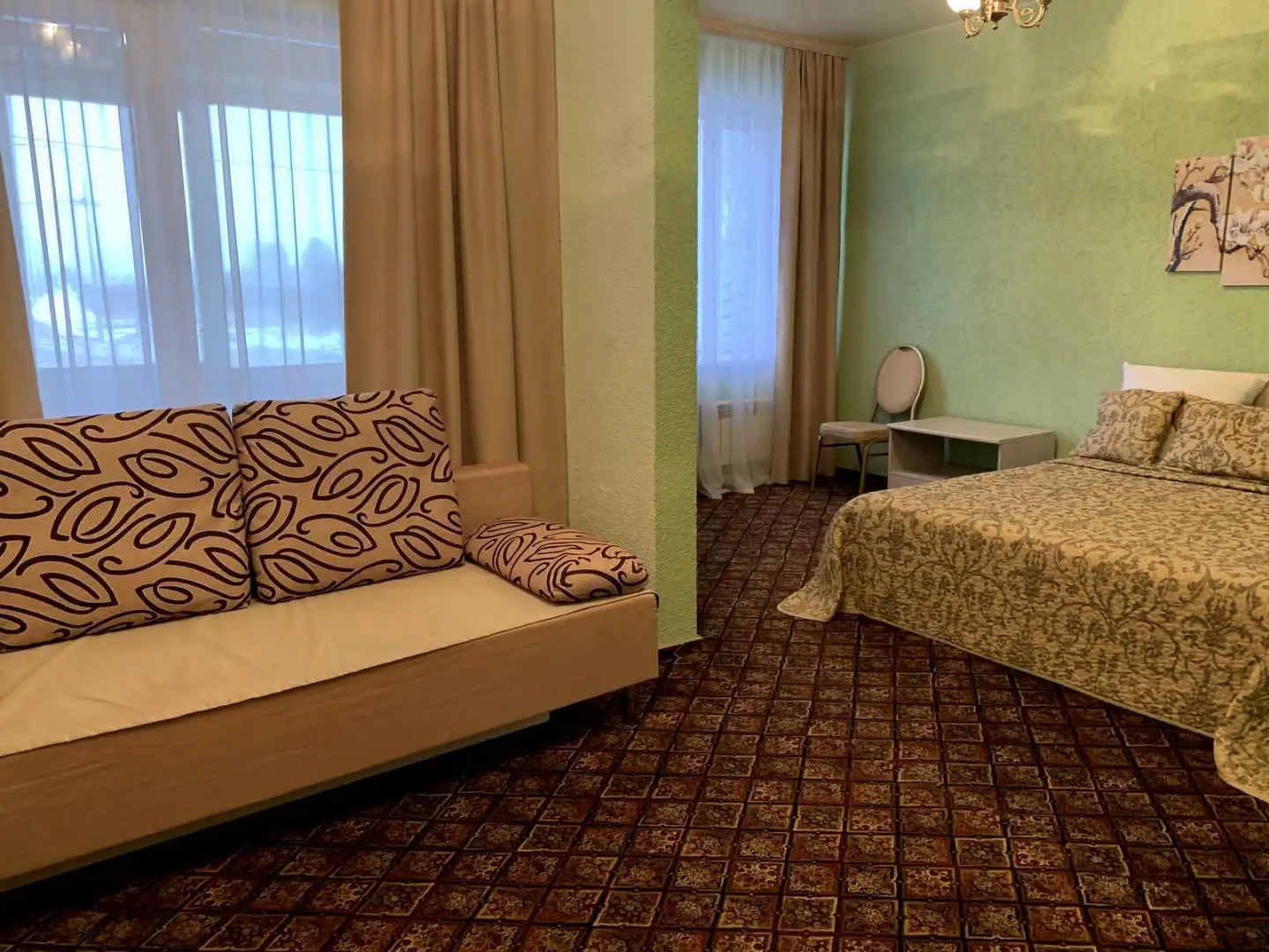 Отель ГК Русская Тройка