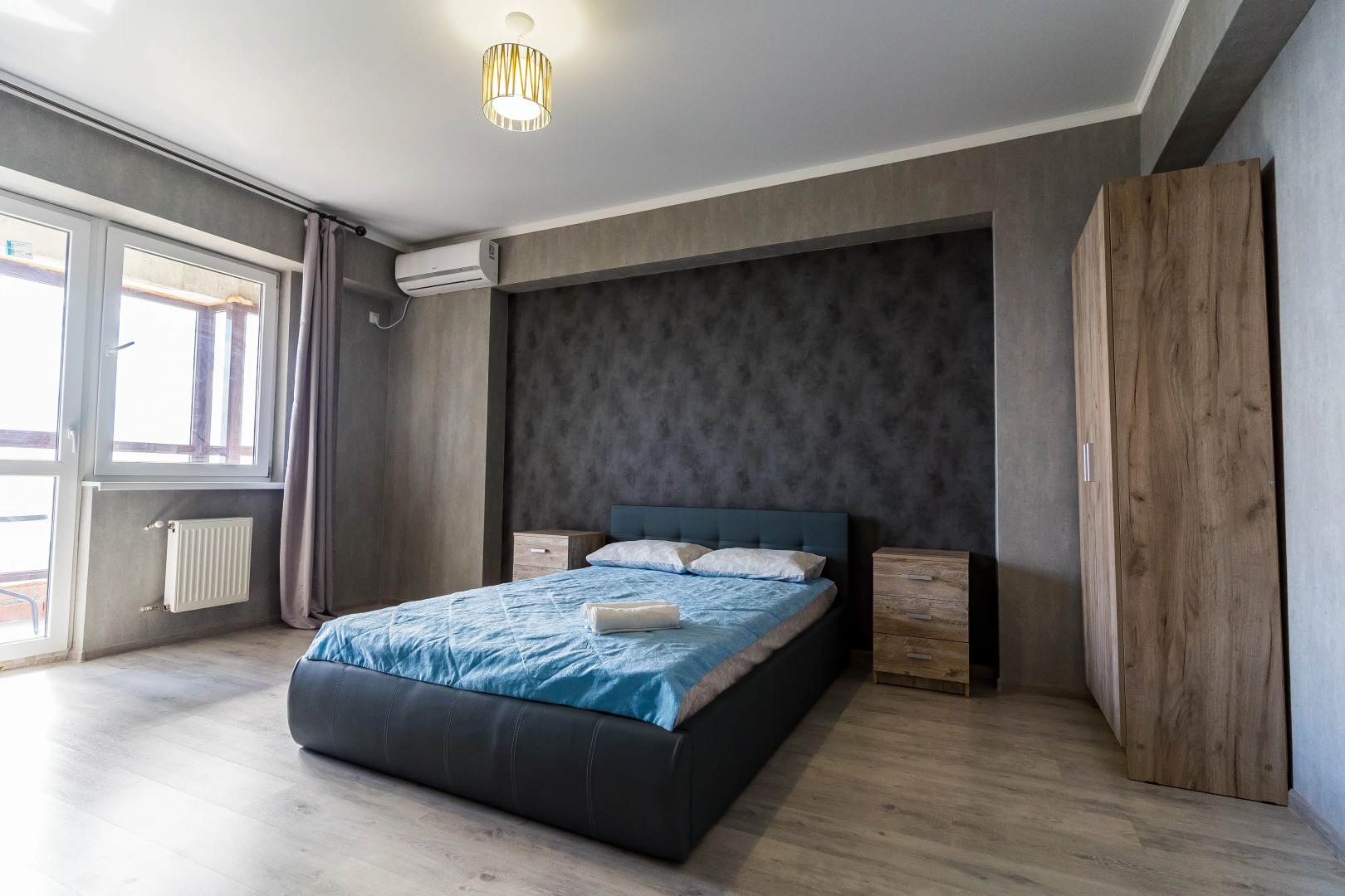 Апартаменты Просторные С Панорамным Балконом От LetoApart