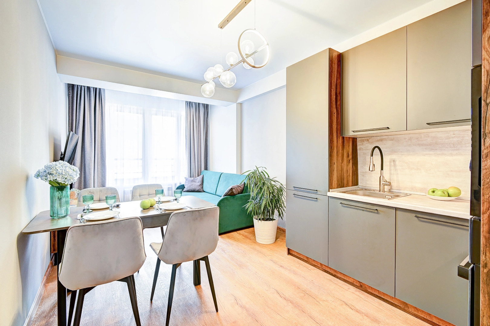 Квартира на 1й линия от моря большая комфортная