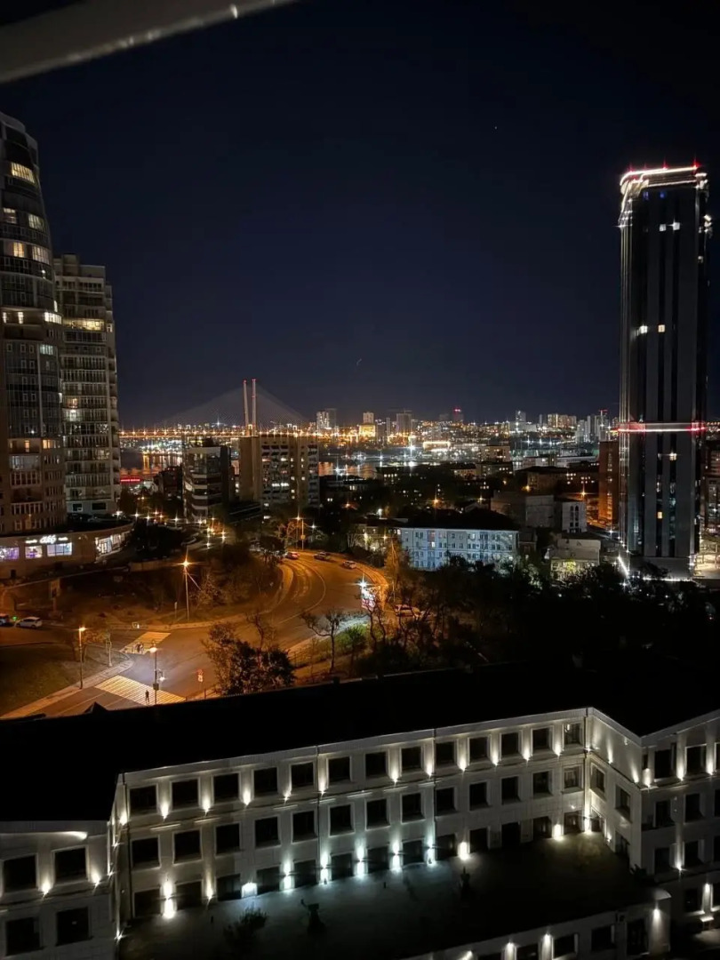 Апартаменты Apart VL с видом на бухту Золотой Рог и мосты