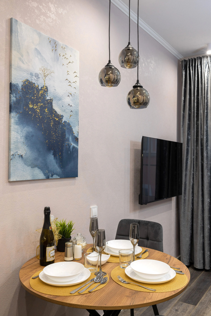 Квартира Дизайнерская Студия на Три Окна Feel At Home у Невского Проспекта