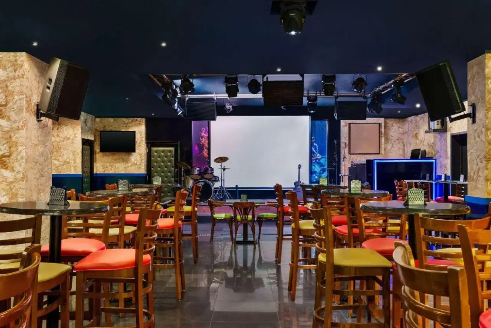 Отель La Quinta by Wyndham Dubai Jumeirah