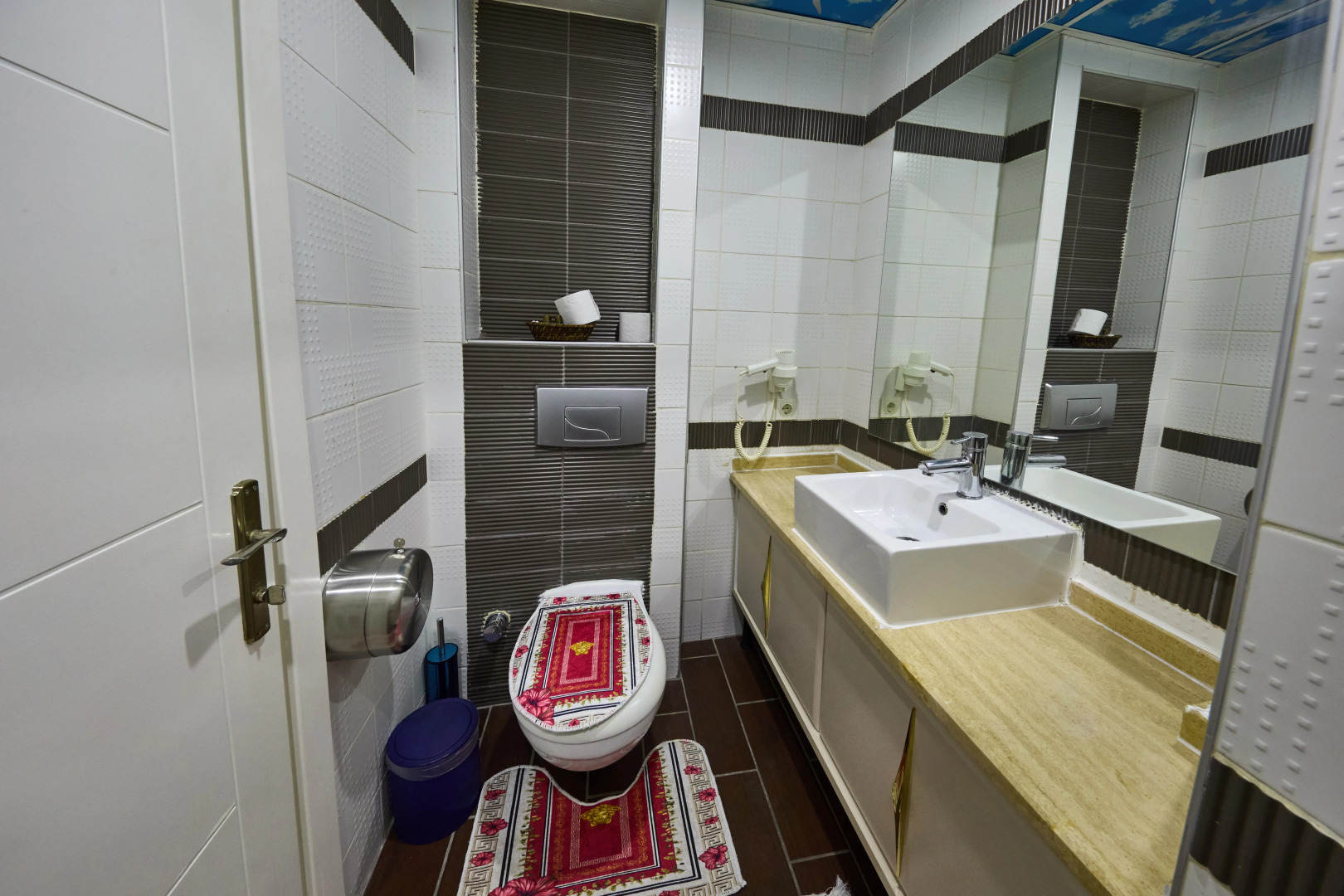 By Aydin Suite Hotel