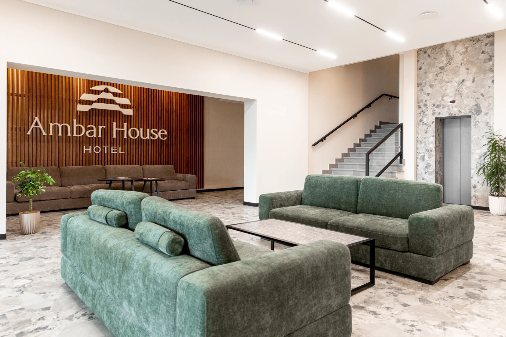 Отель Ambar House