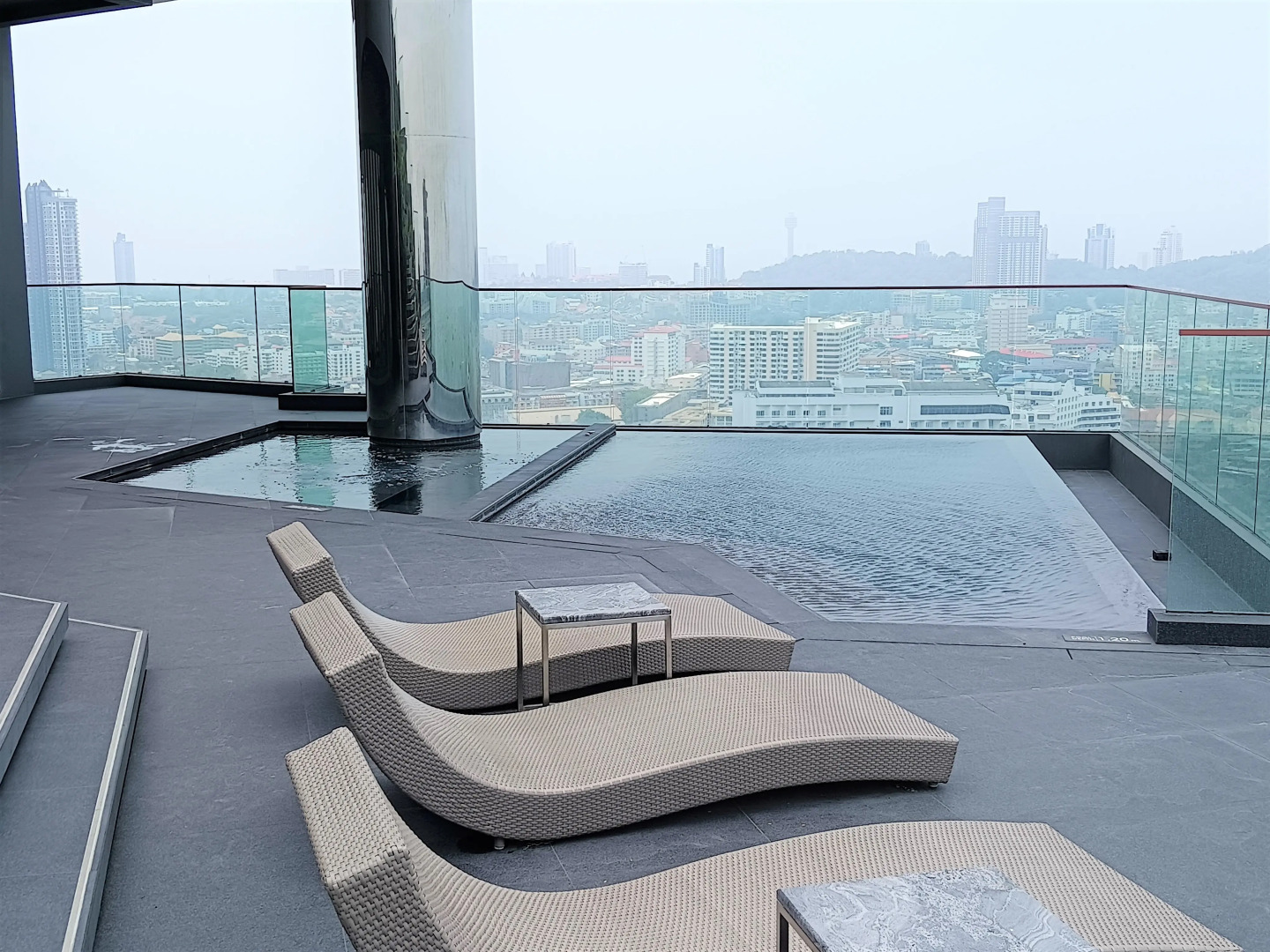 Апартаменты Edge Central Pattaya Lux