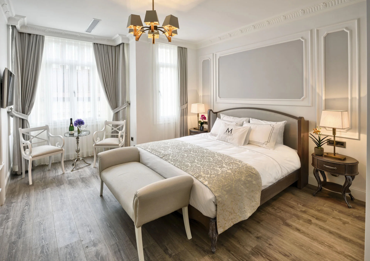 Mirrors Hotel Istanbul Pera