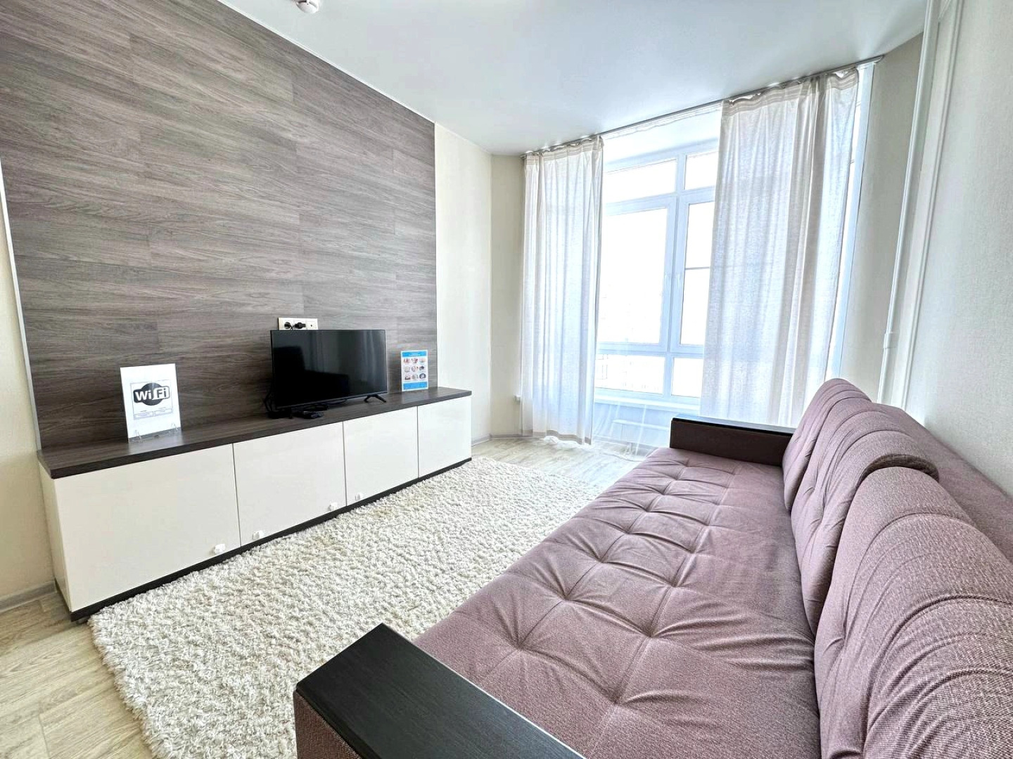 Квартира Студия Двухкомнатная на Московском Рядом с Кадетским Училищем