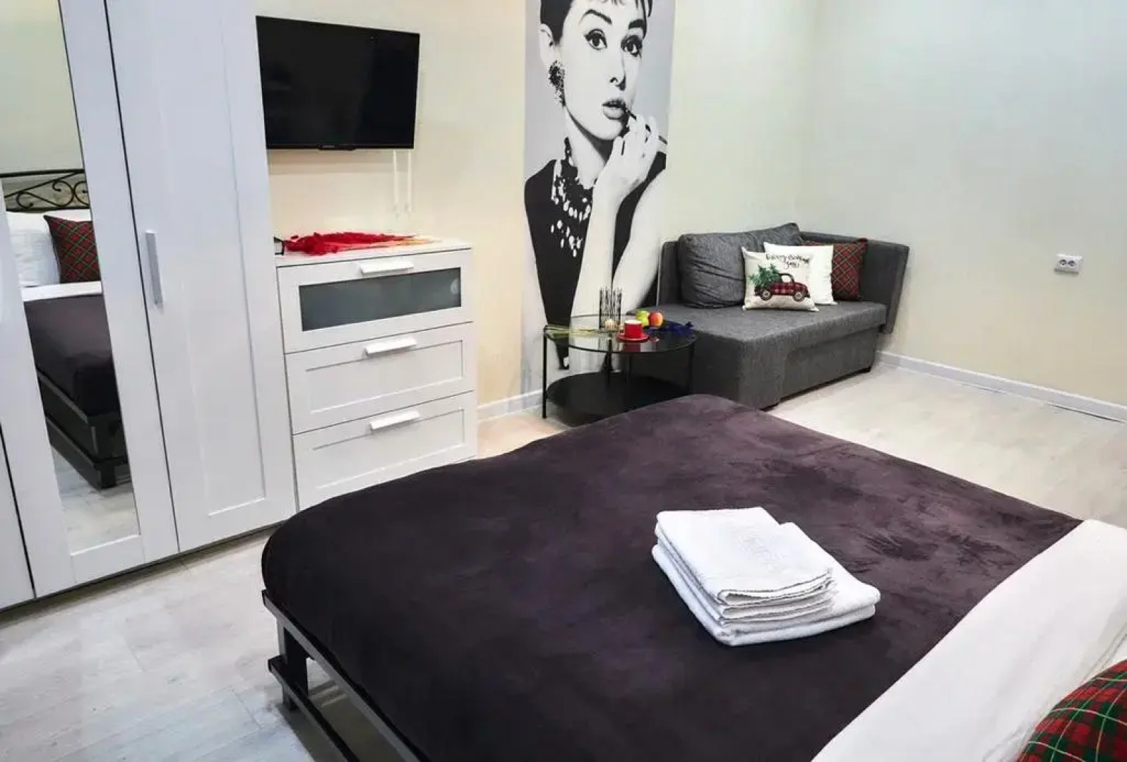 Апартаменты Hollywood от City House