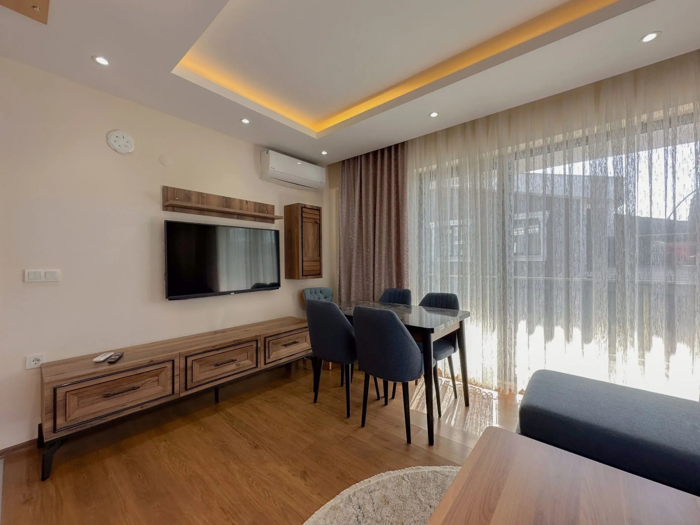 Апарт-отель Flower City Suits