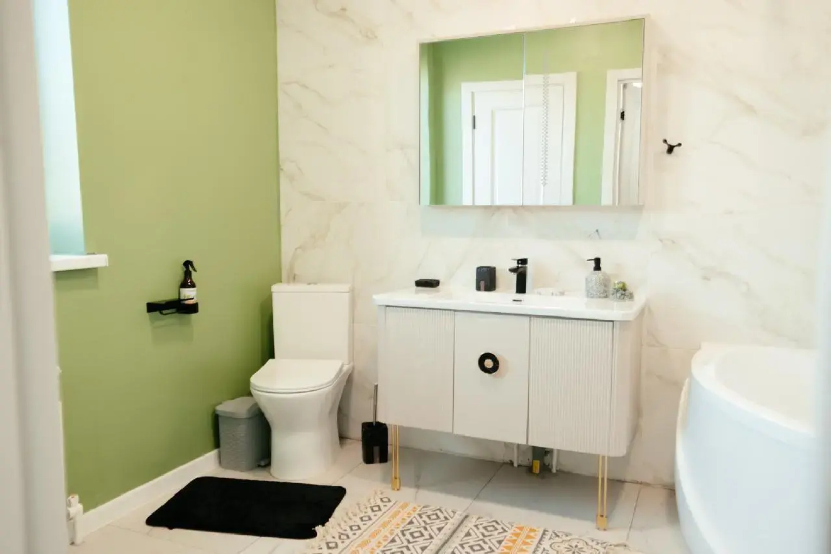 Частный Дом с Новым Ремонтом