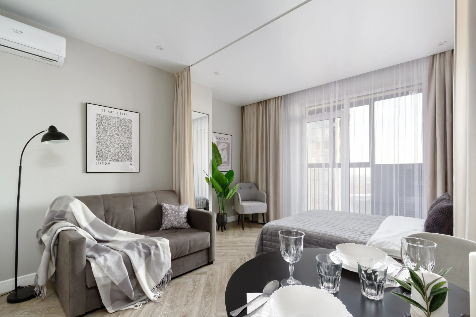 Квартира дизайнерская Andora-apart на Красном проспекте на 23 эт