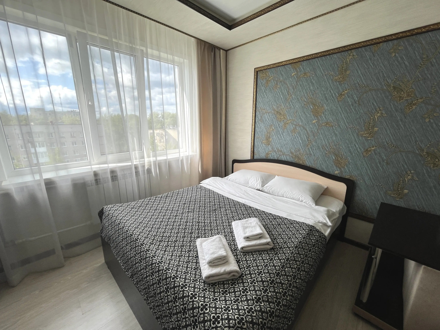 Апартаменты двухкомнатные ЛЮКС на 8 этаже Барбарис