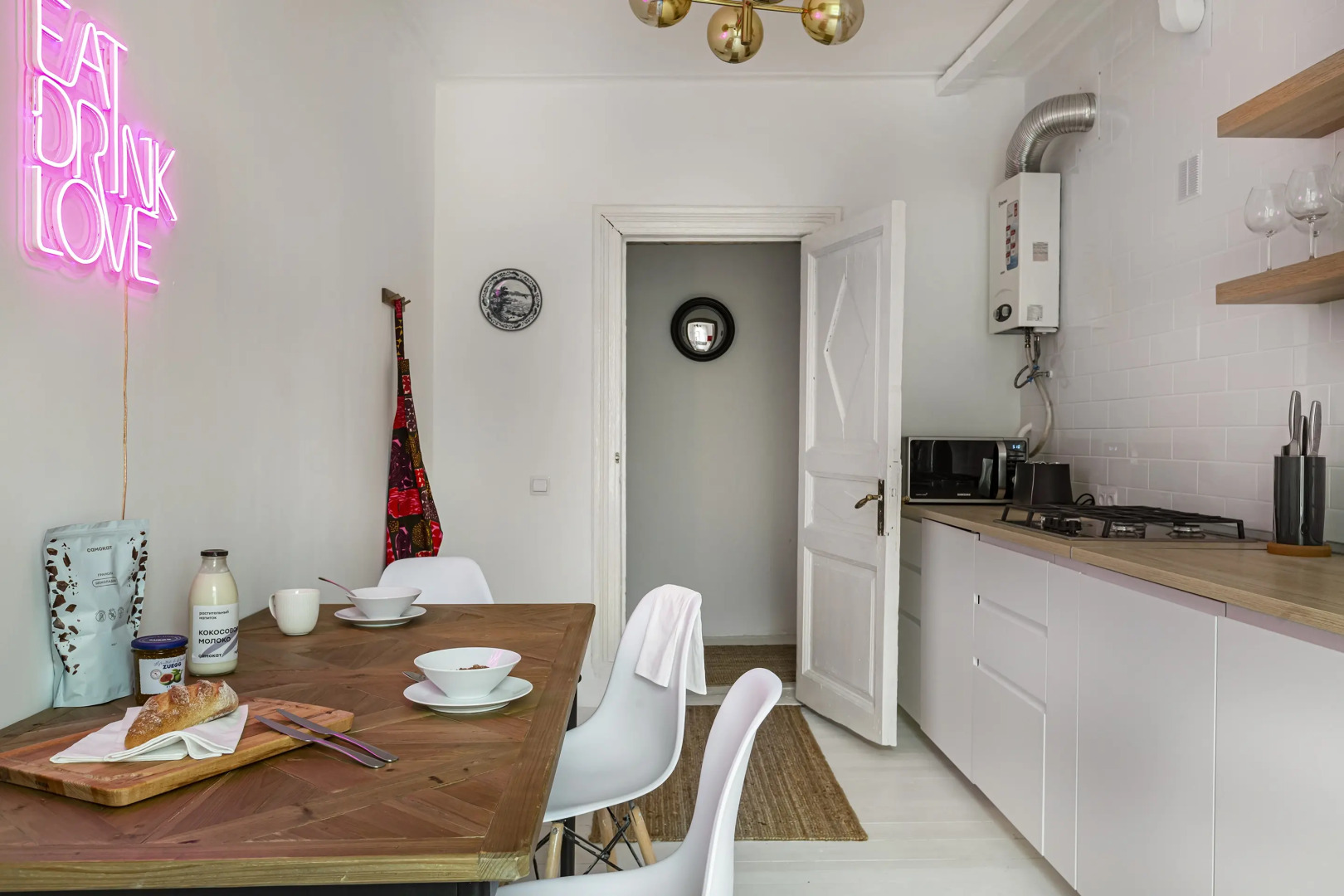 Квартира В Самом Центре С Парковкой