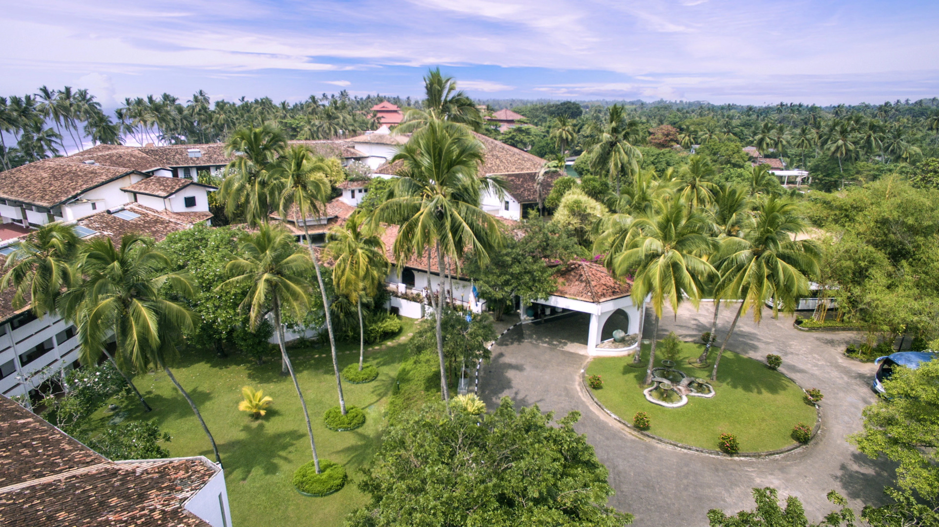 Отель Tangerine Beach