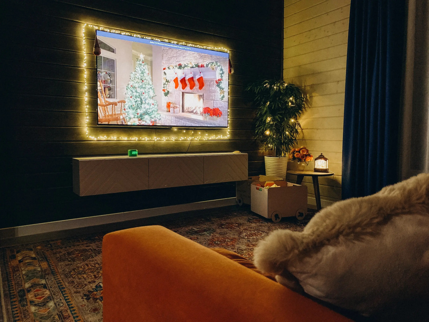 Частный дом дизайнерский великолепной уличной территорией