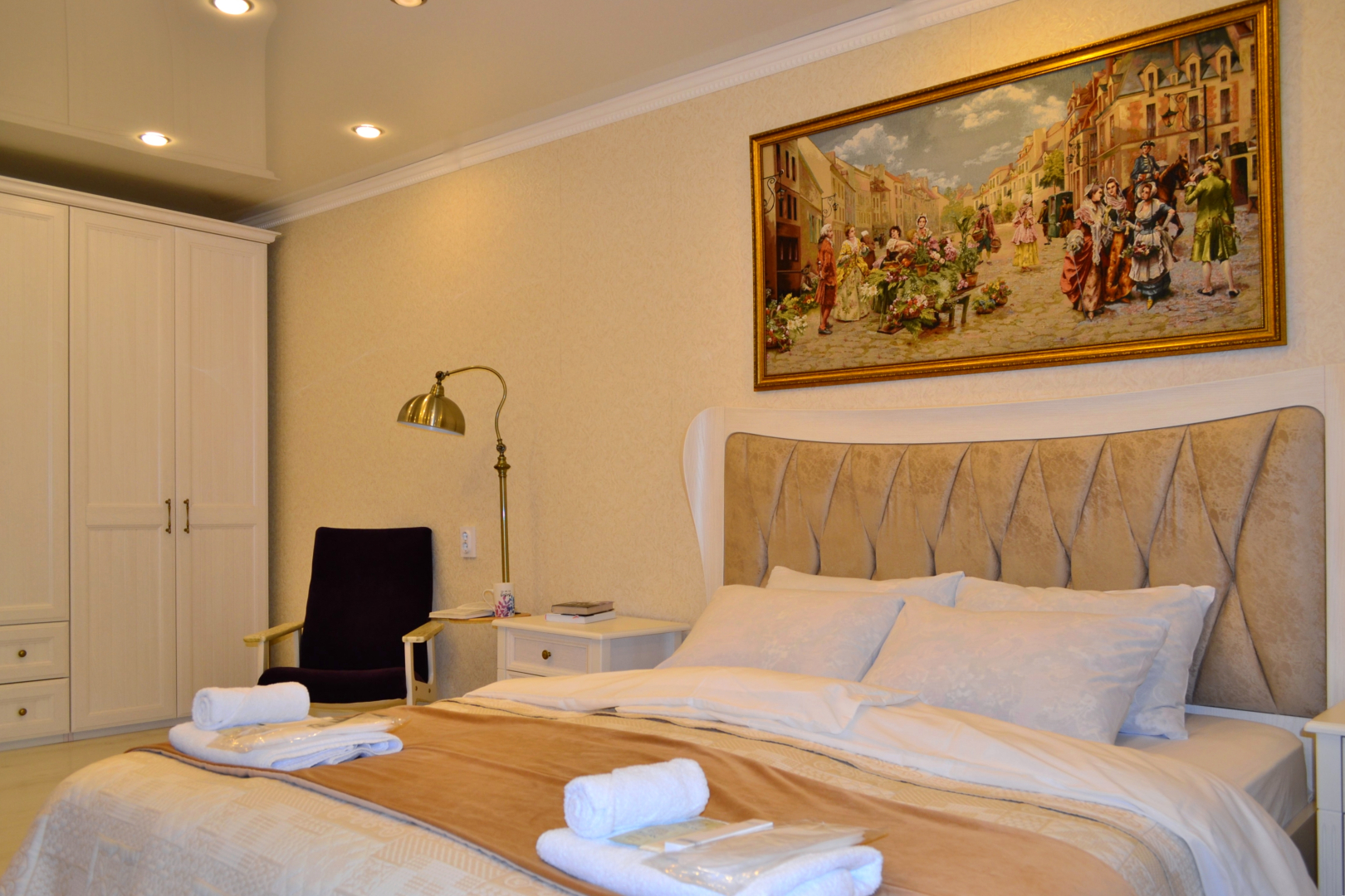 Квартира ЭмиЛи Центр — Современные апартаменты для вашего отдыха