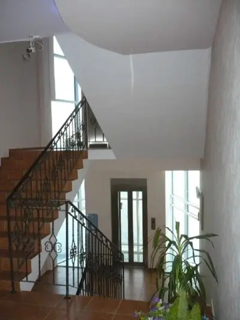 Отель Шторм