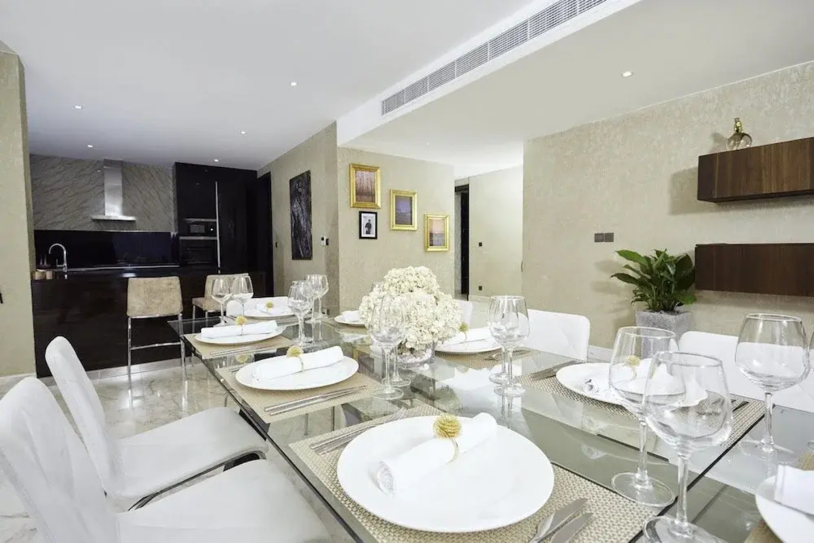 Отель Bel Air Crest Hotel & Suites