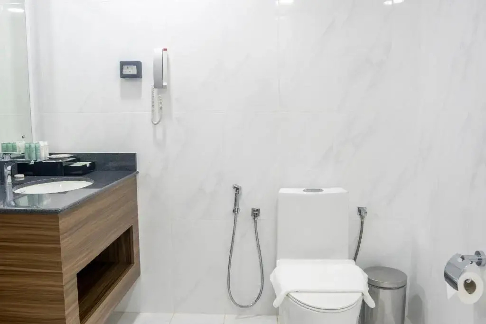 Отель The Plaza  and Resort