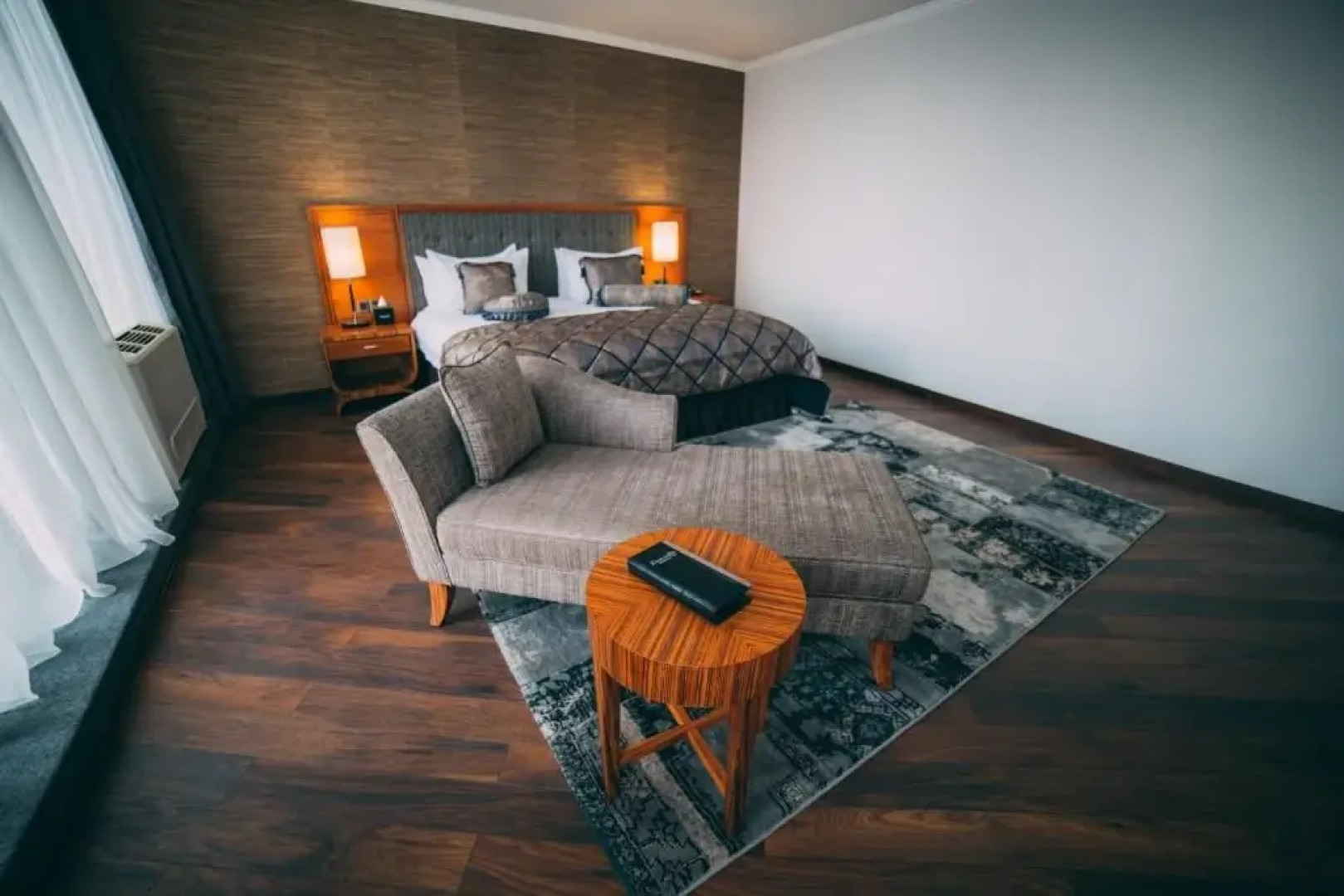 Damas International Hotel (by Travel Agency)