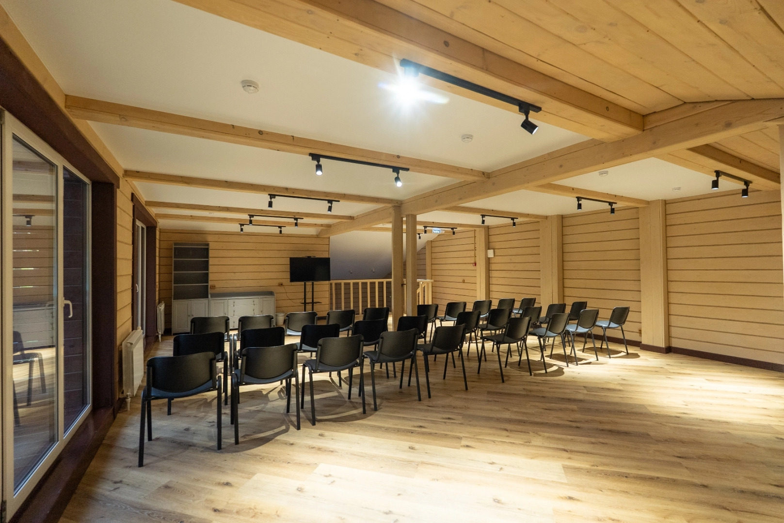 Парк-Отель Алтай Подгорица