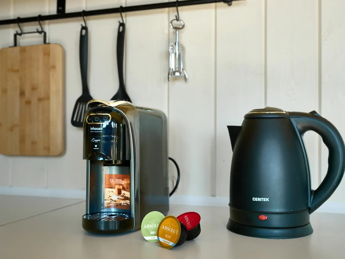 Частный дом с сауной, детской и спортивной площадкой