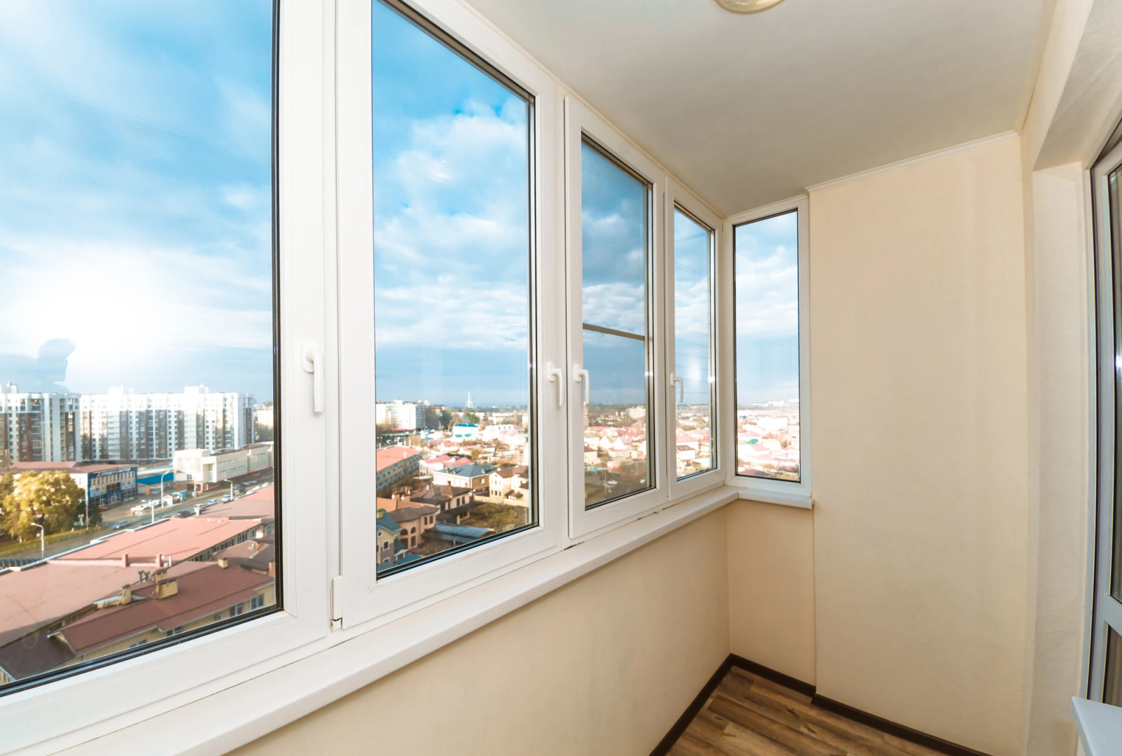 Апартаменты На Лазурной 10к1