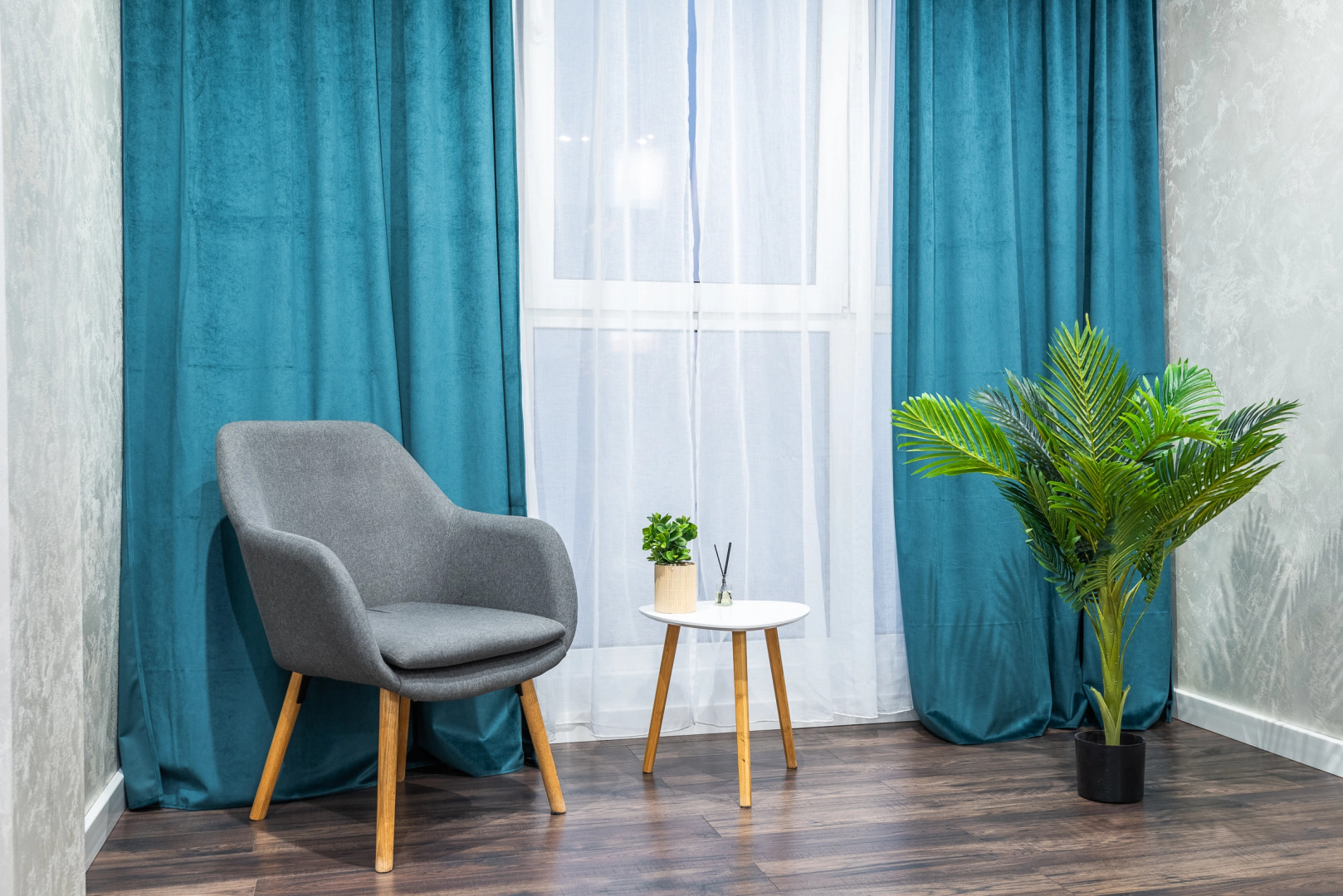 Квартира на сутки Минск Маяк Кухня объединена с жилой зоной Отдельная спальня Подходит для командировок и отдыха Wi-Fi Кондиционер