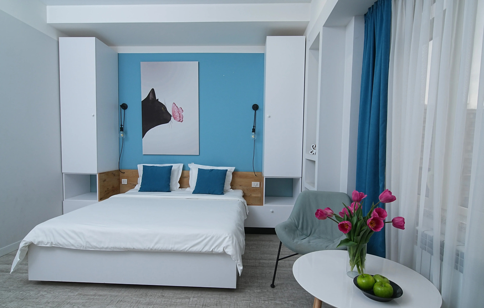 Апартаменты Студия с балконом в центре города от Sweet Home