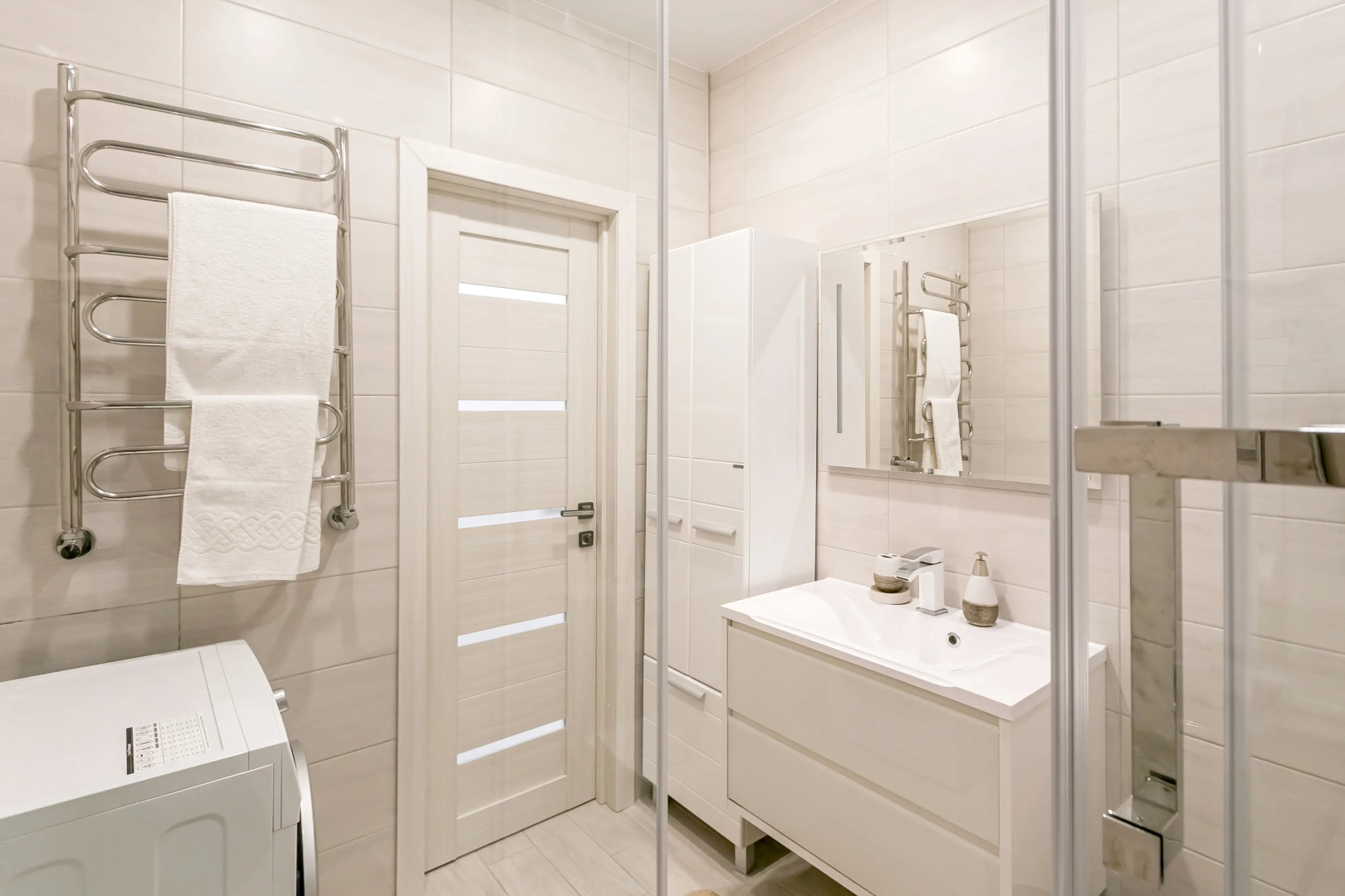 Апартаменты Лира от Ирины Савельевой + С красивым видом на Боргустанский хребет + У входа в верхний Курортный парк + Релакс 150%!