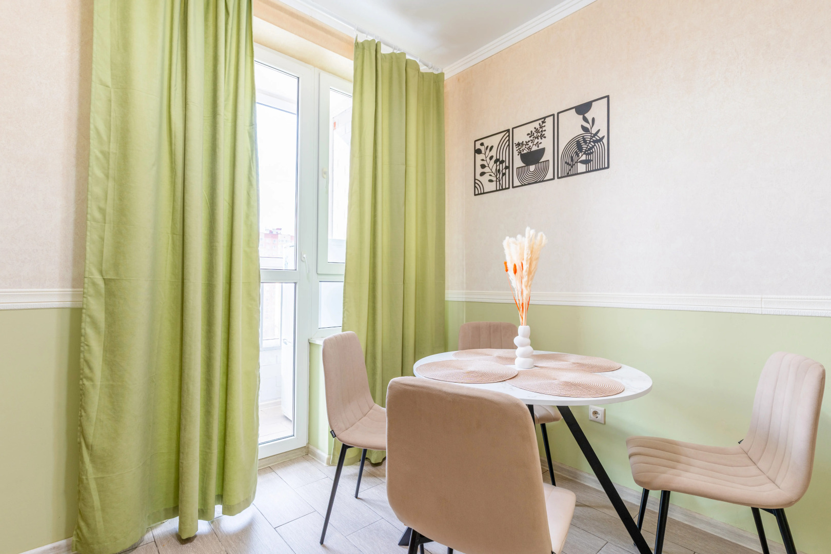 Квартира Мечты От MonAmi Возле Парка Галицкого Для Четырех Гостей