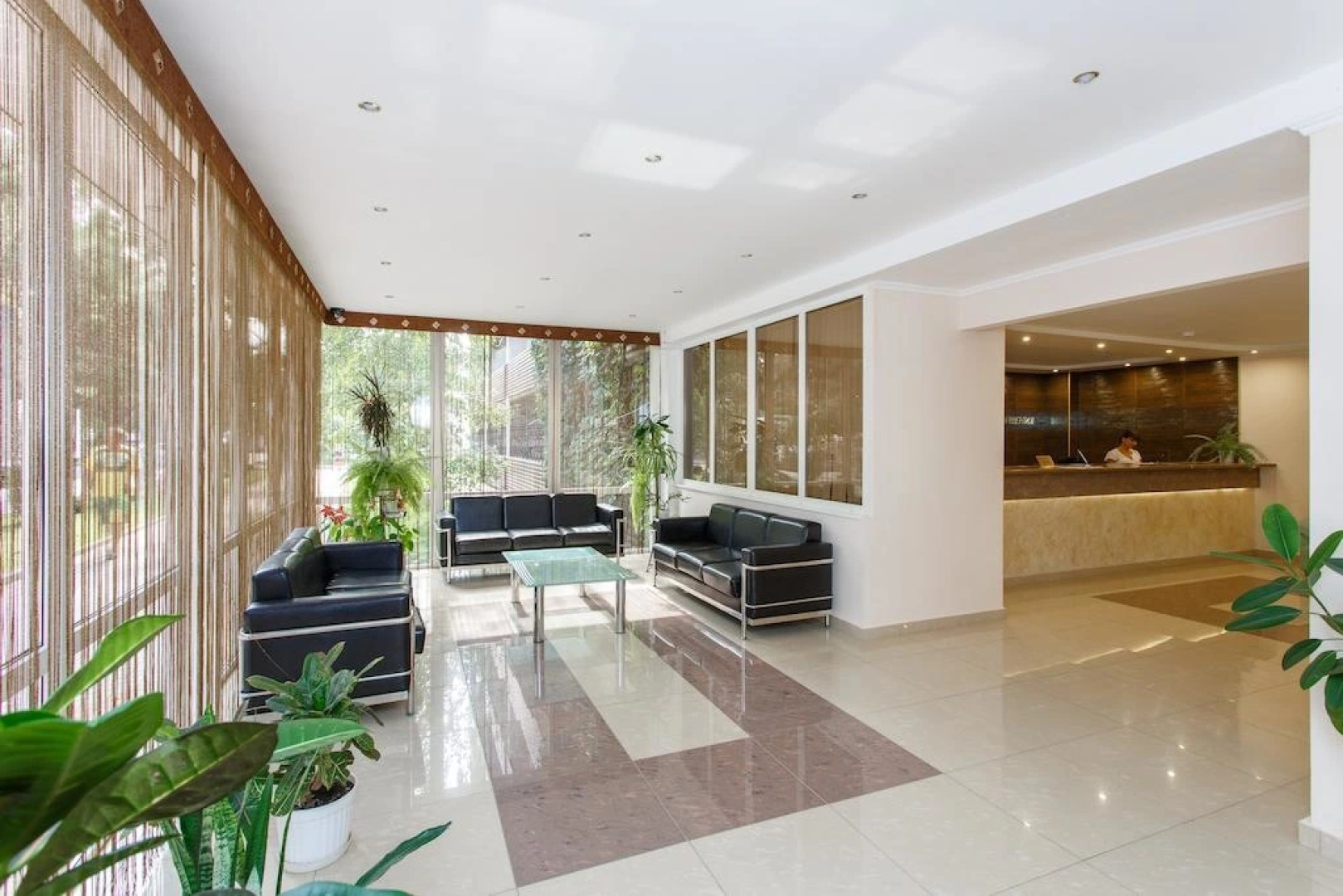 Отель Приморский