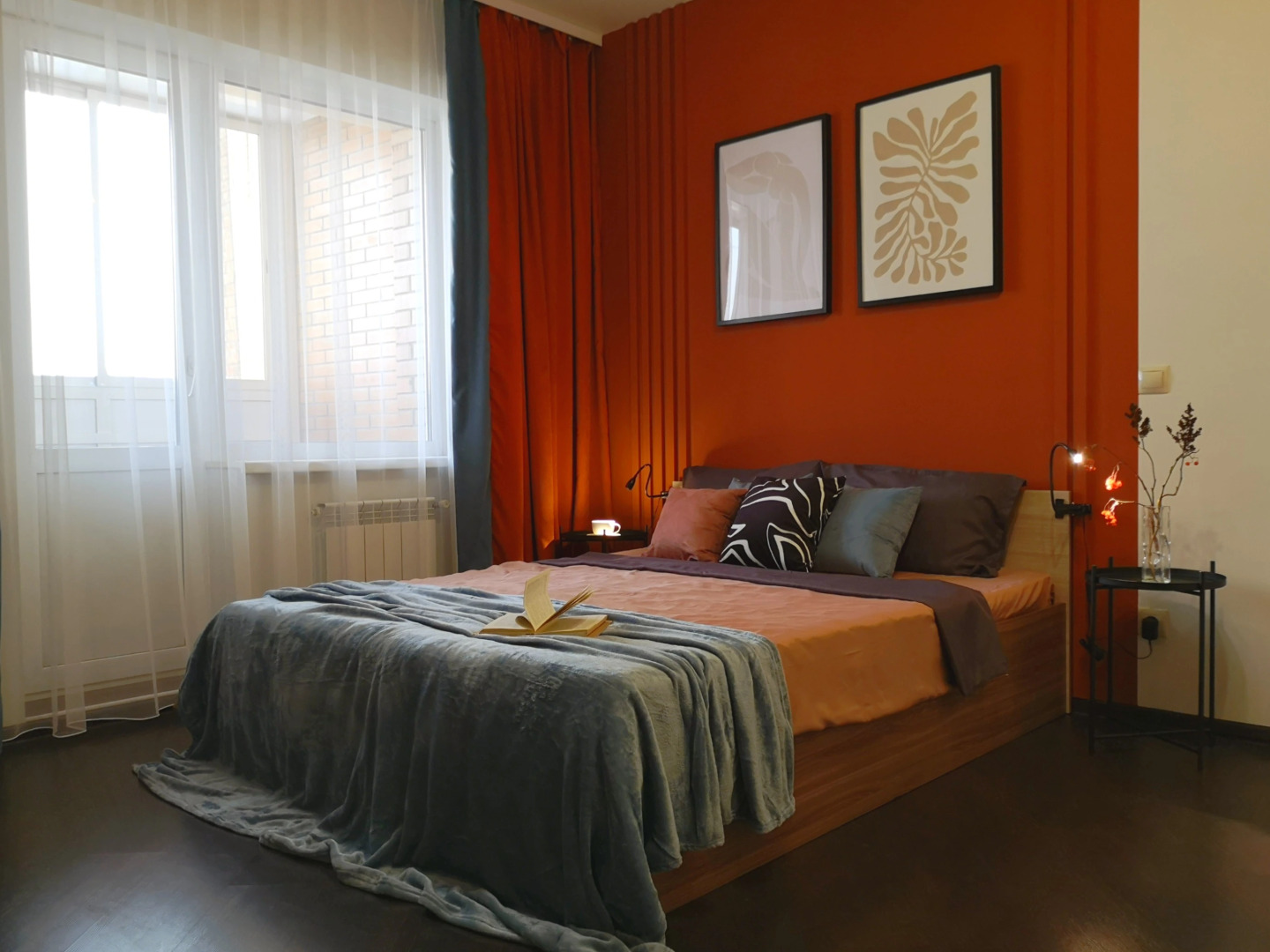 Апартаменты студия Рябиновый закат