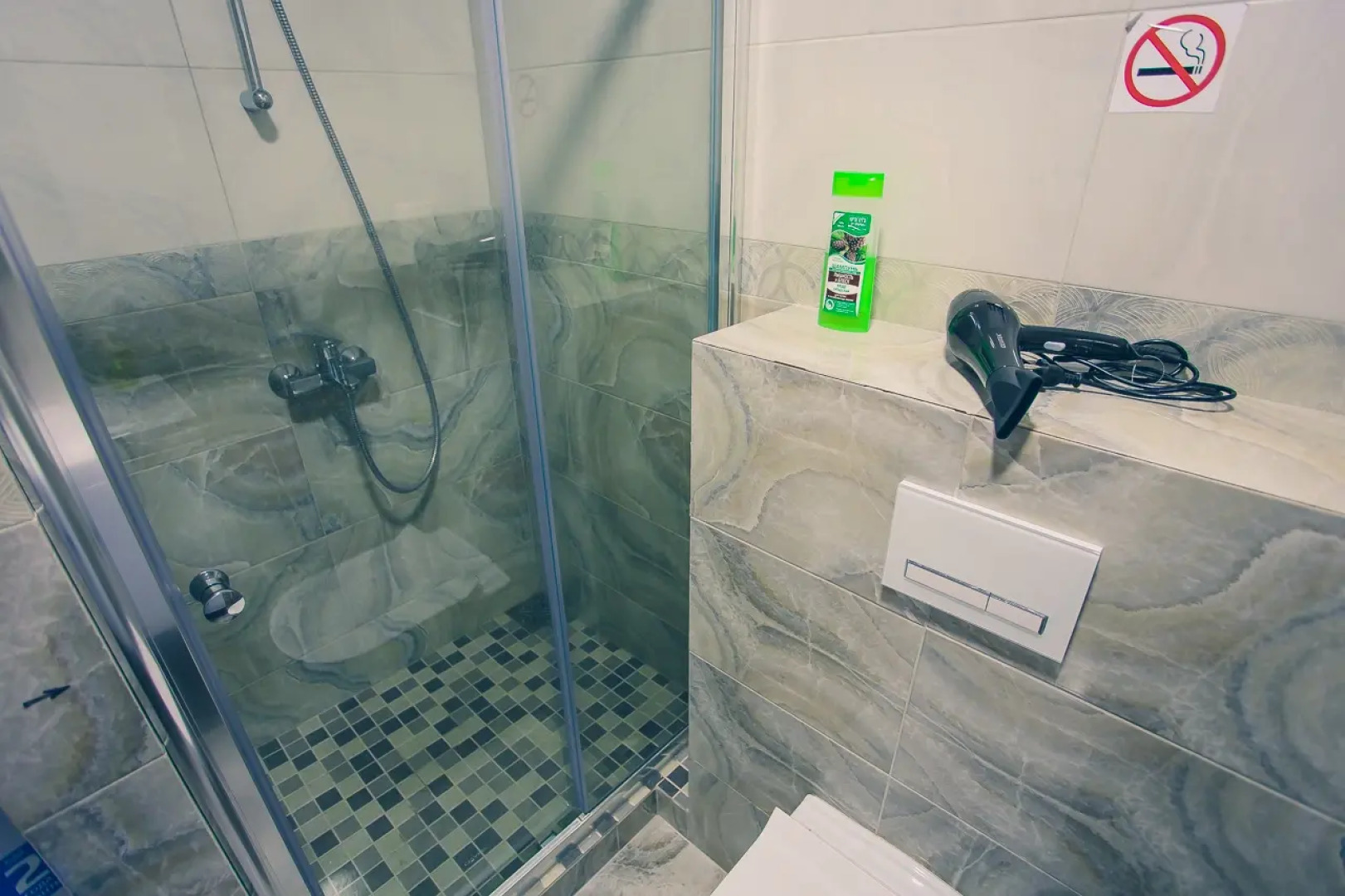 Апартаменты Октябрьской Революции 23 А Студия