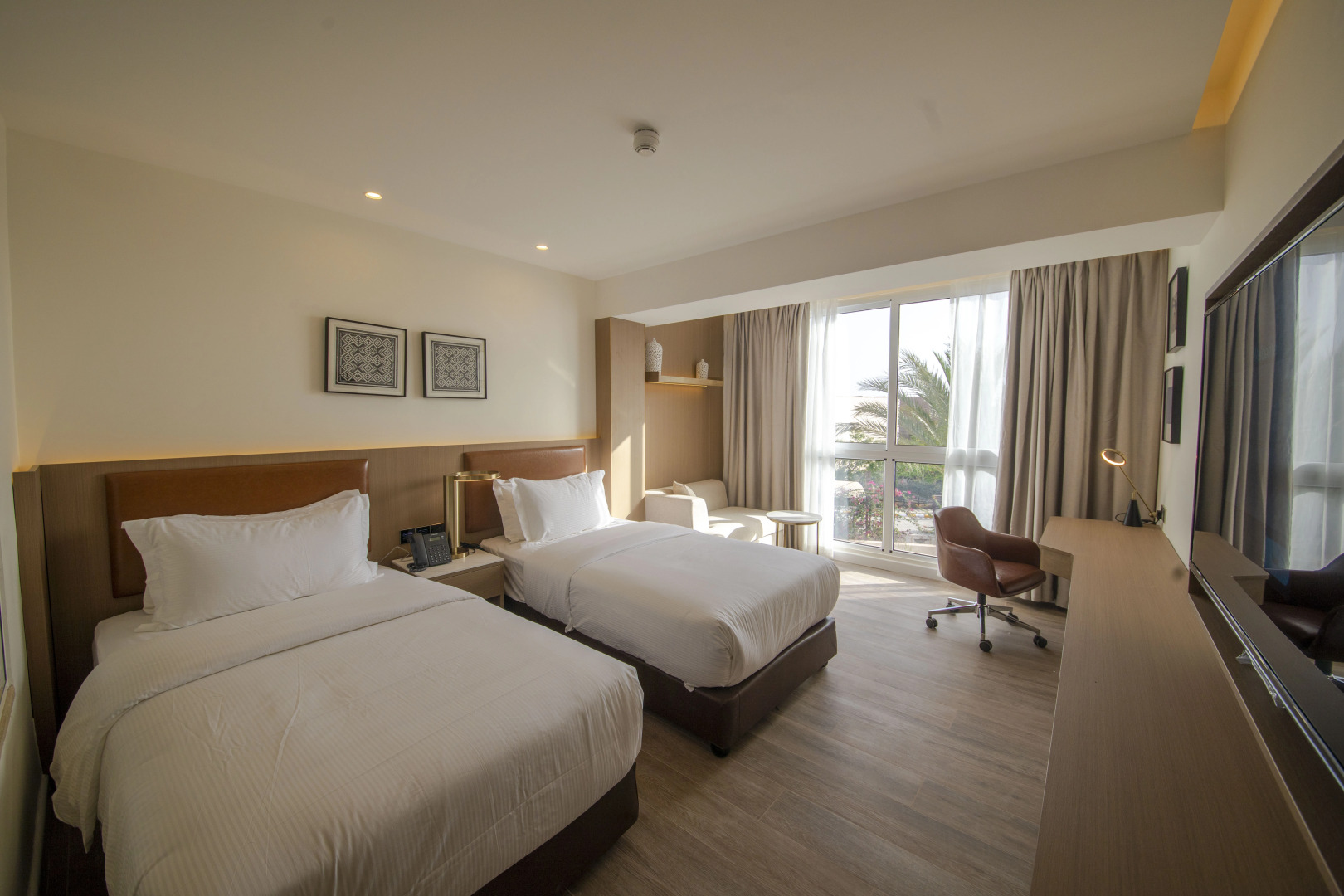 Отель Luxotel Aqaba Beach Resort & Spa Hotel