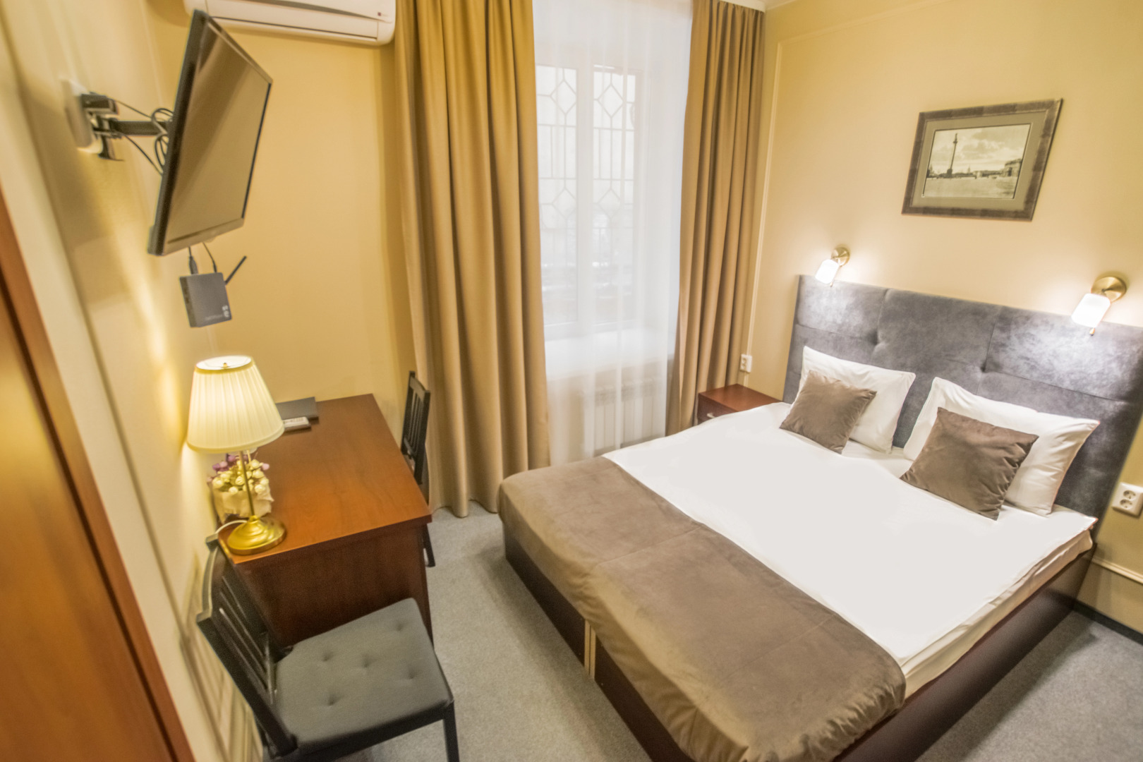 Отель на Моховой