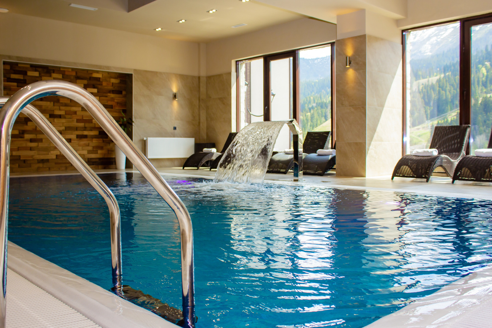 Axis Миррос Архыз